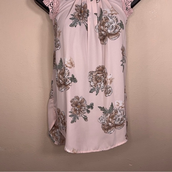LARGE JUNIORS PINK FLORAL TOP CHARMED LACE ACCENT PASTEL - Picture 2 of 12
